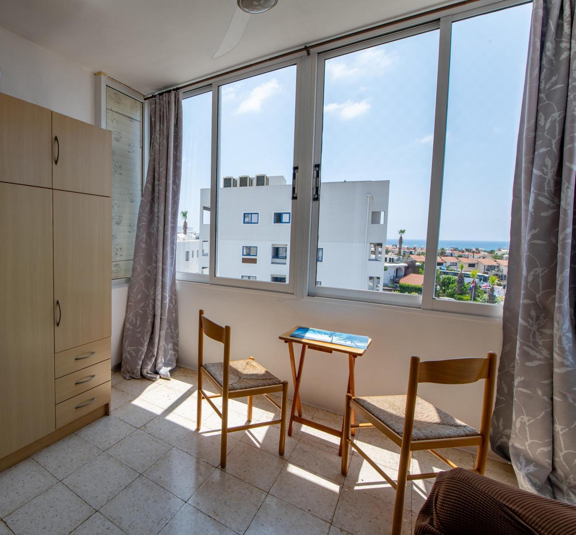 Апартаменты Sunset Seaview Studio Пафос Экстерьер фото